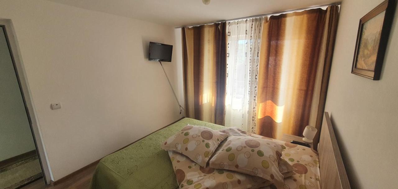Casa Silvia Hotell Căpăţîneni-Ungureni Eksteriør bilde