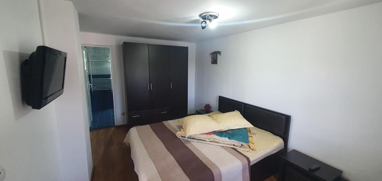 Casa Silvia Hotell Căpăţîneni-Ungureni Eksteriør bilde
