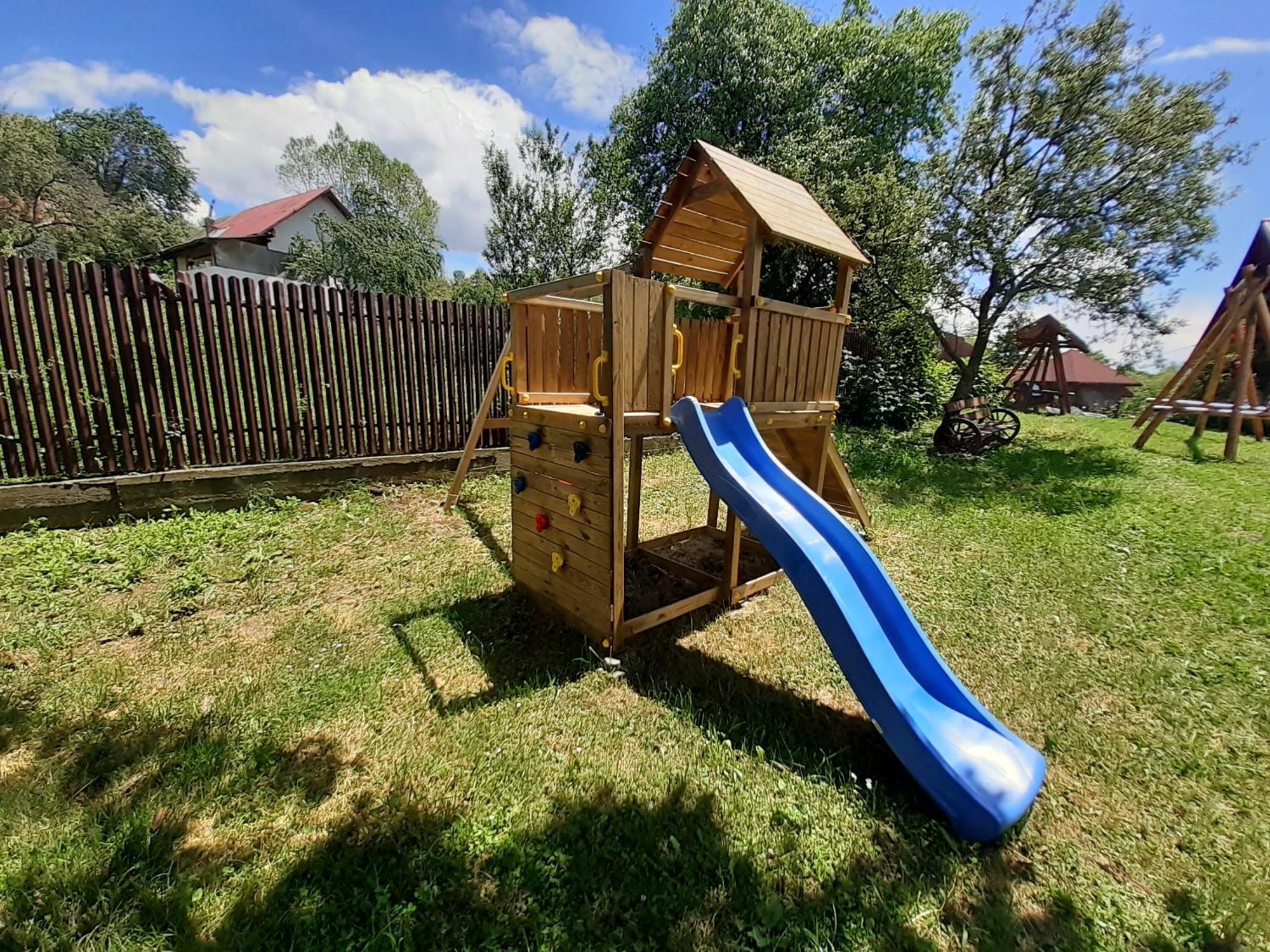 Casa Silvia Hotell Căpăţîneni-Ungureni Eksteriør bilde